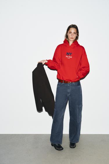 HOODIE TEXTO CAPUCHA - Rojo de Zara