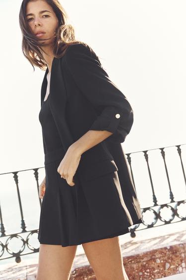BLAZER WITH ROLLED-UP SLEEVES - Black by Zara
