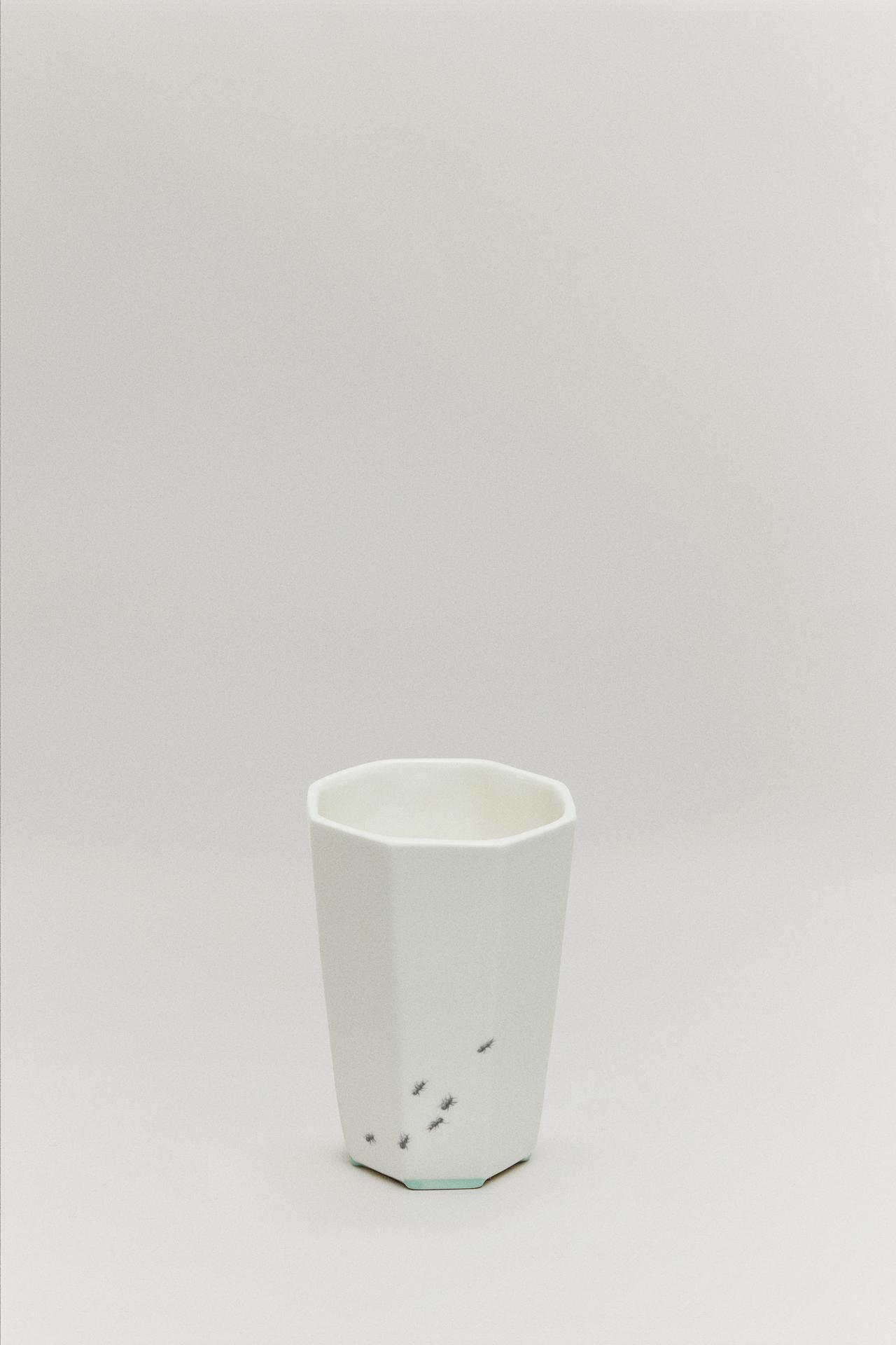 THE SKY OCTAGONAL SMALL VASE — White