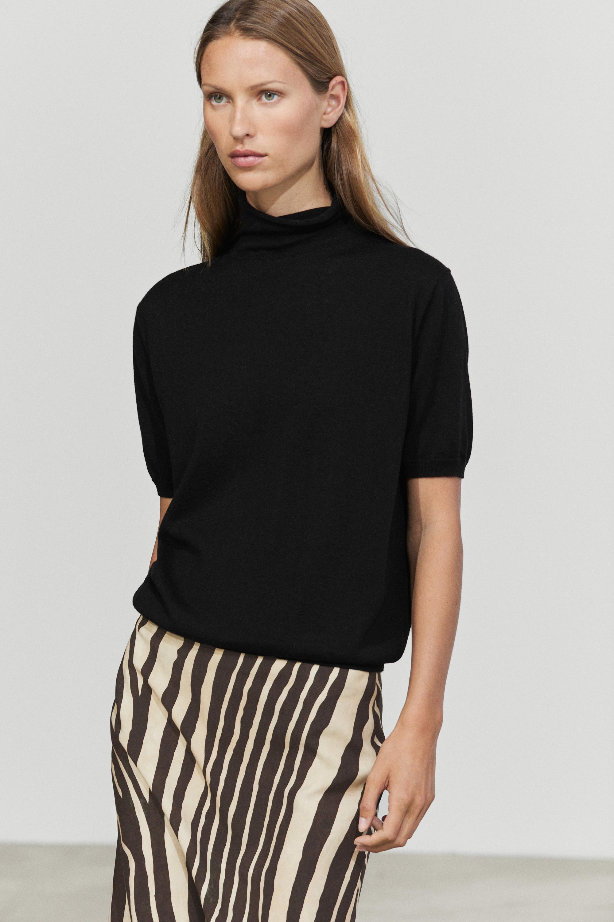 Wool blend turtleneck knit sweater