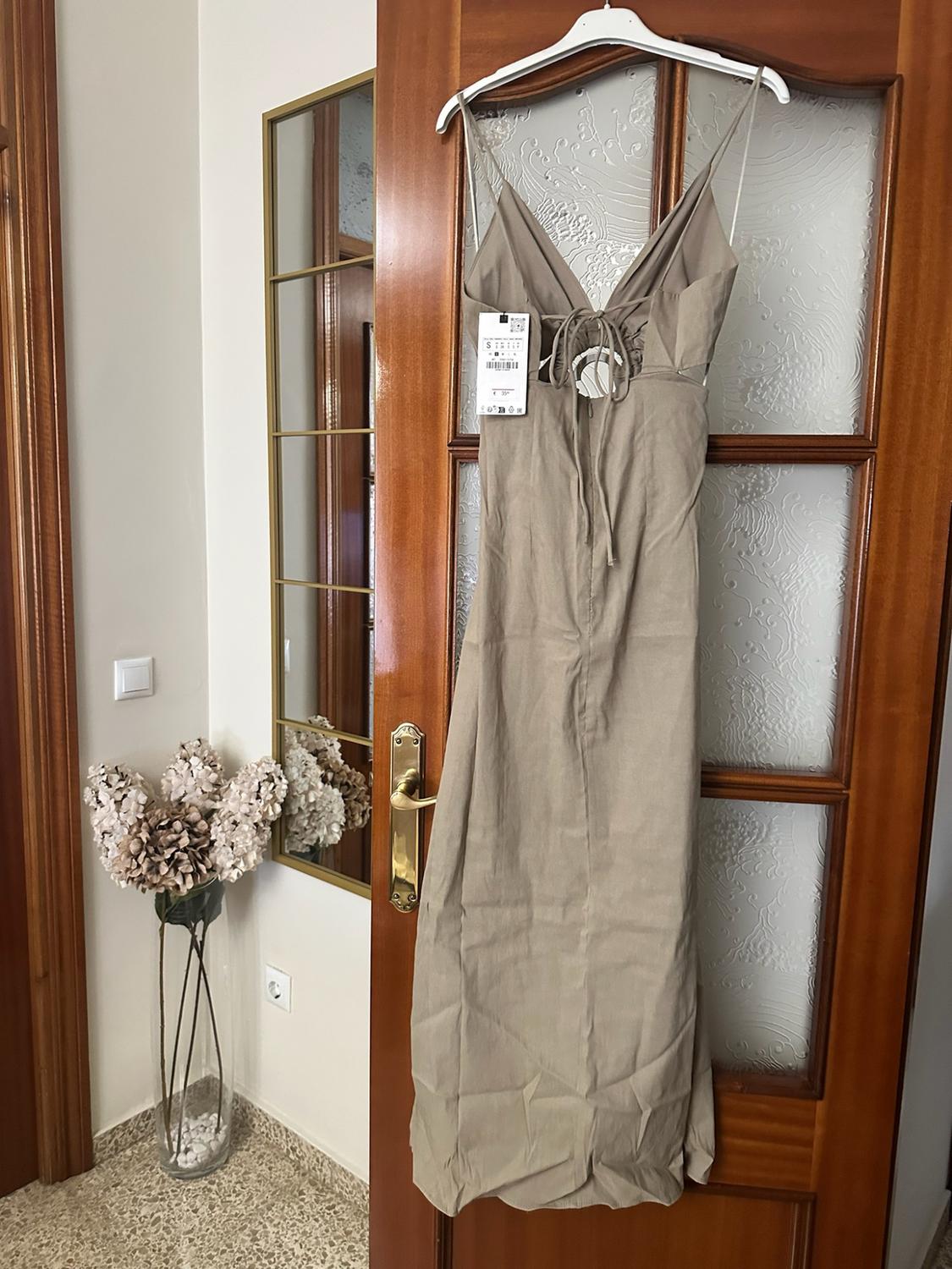 MIDI DRESS WITH CUT-OUT DETAIL - Image 3