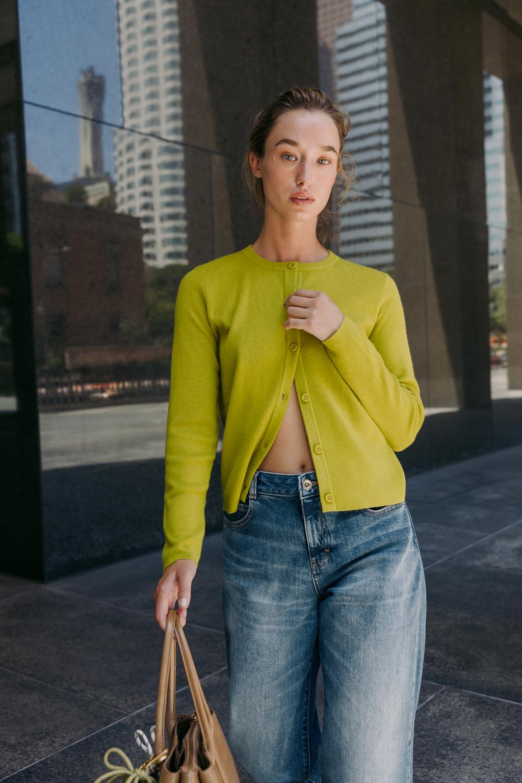 BASIC KNIT BUTTON CARDIGAN