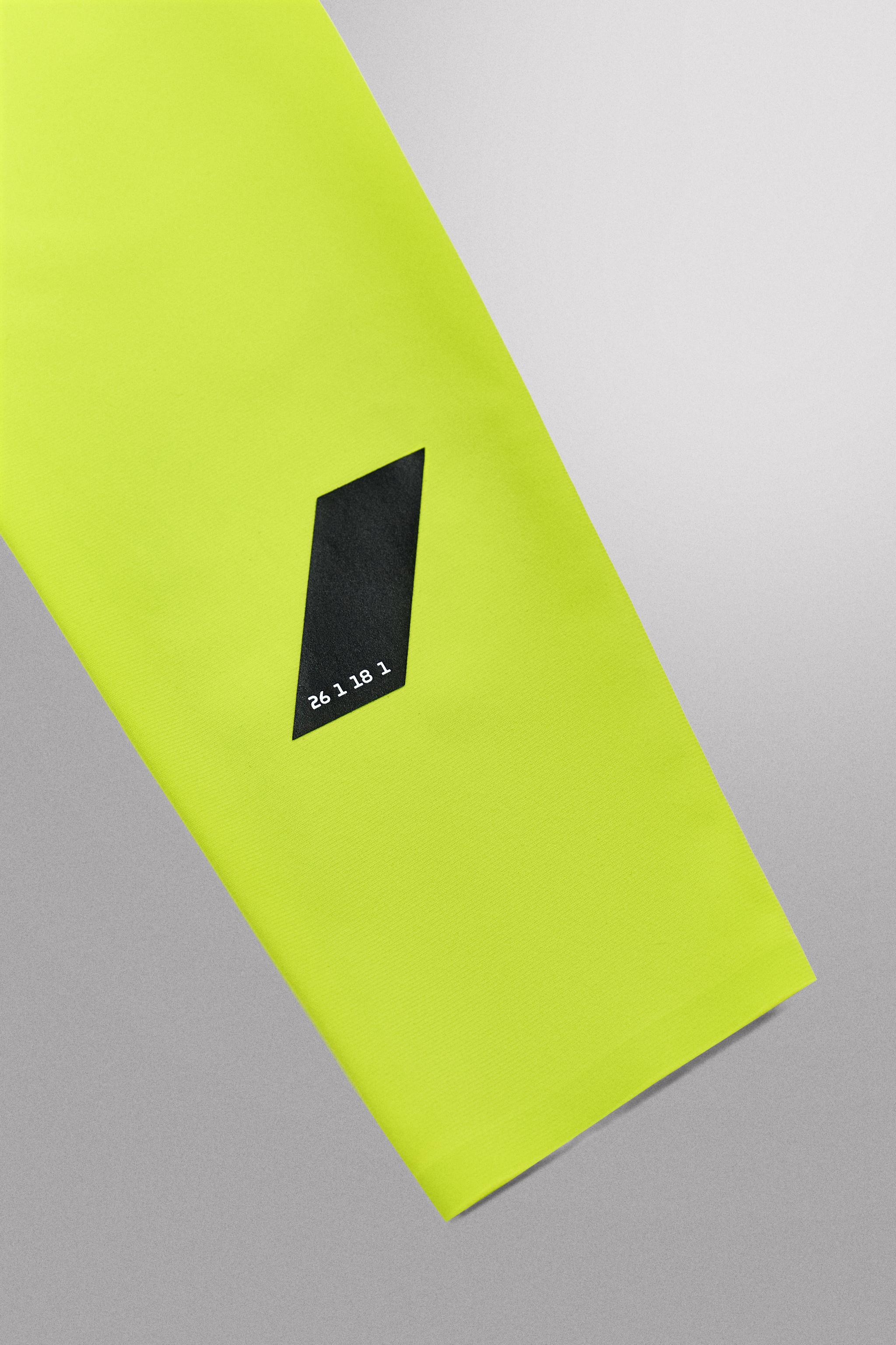 新品　ヘンネ　HAENGNAE LOGO ARM SLEEVE 新品 ヘンネ HAENGNAE LOGO ARM SLEEVE