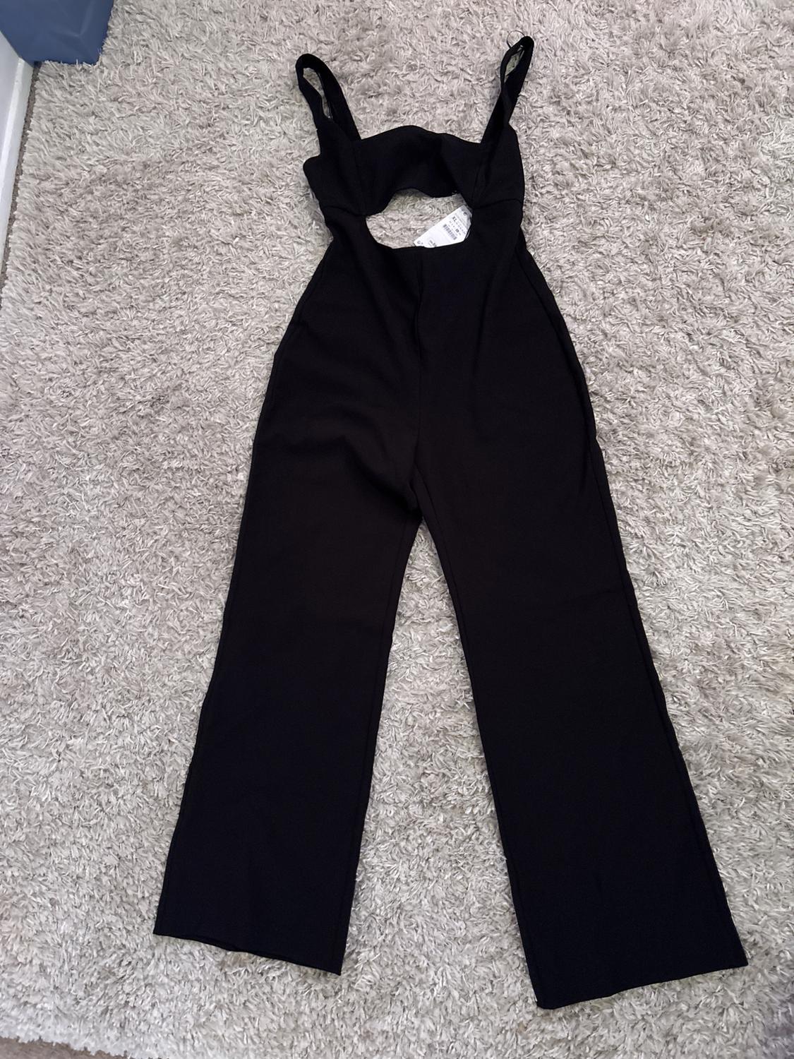 CUT OUT LONG JUMPSUIT