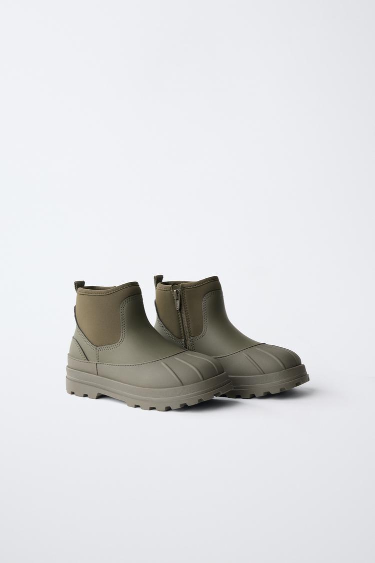 RUBBERIZED CHELSEA BOOTS — Khaki Green