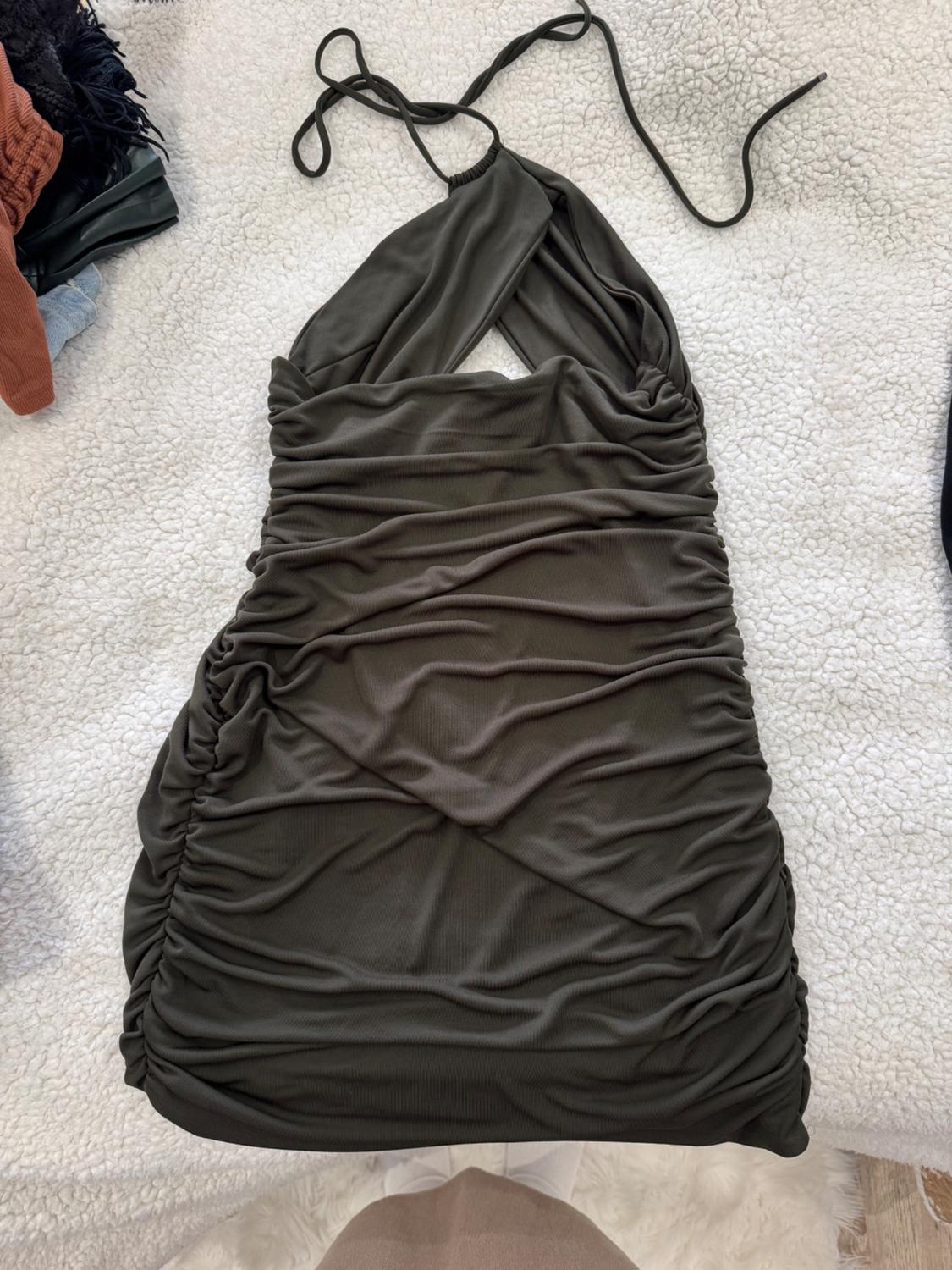 CUT-OUT DRAPED DRESS - Image 2
