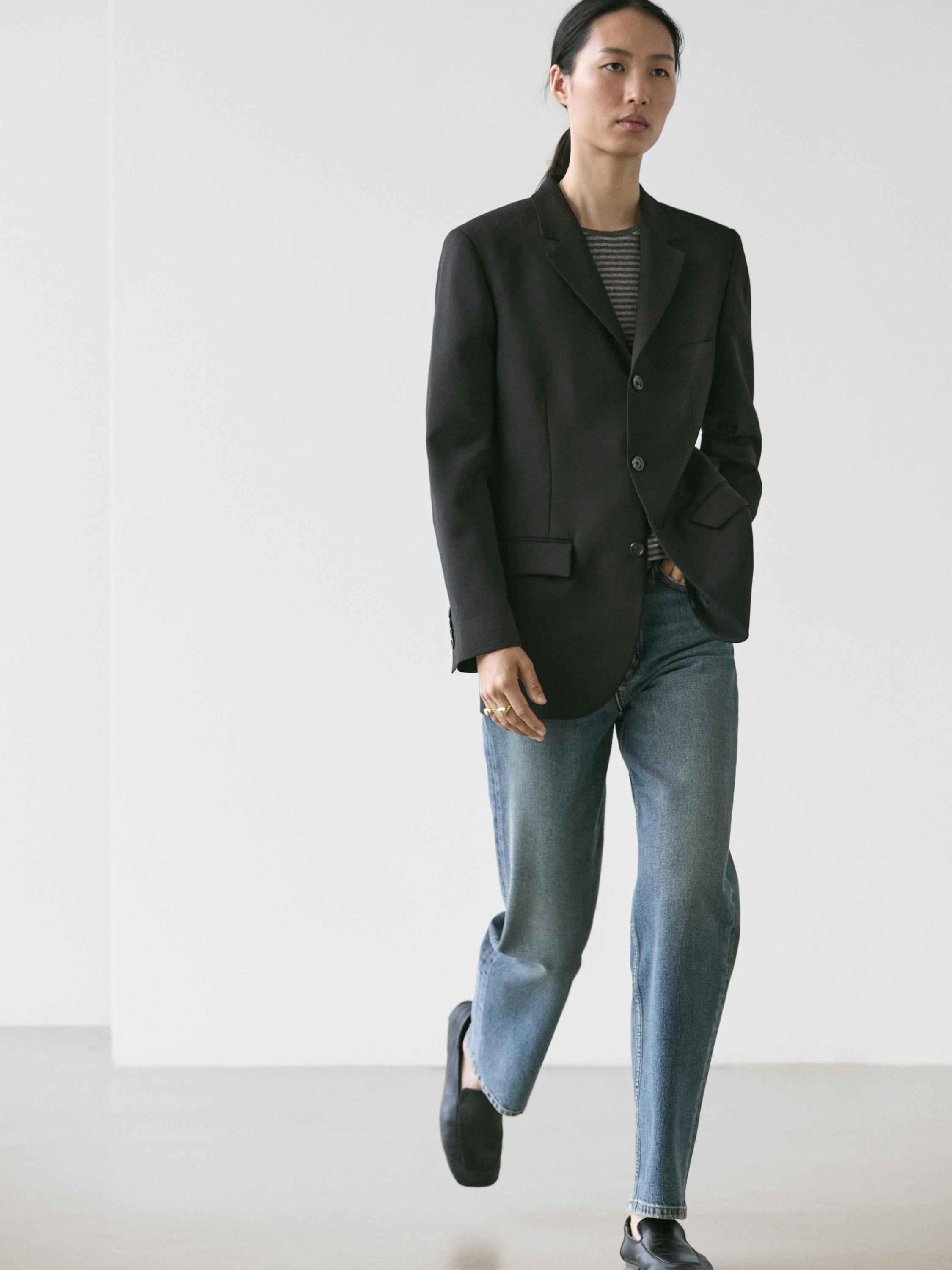100% wool three-button blazer