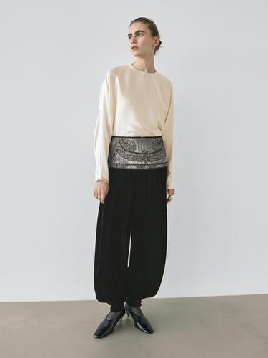 Blusa corta manga murciélago 100% seda - STUDIO - Crudo de Zara - Imagen 0