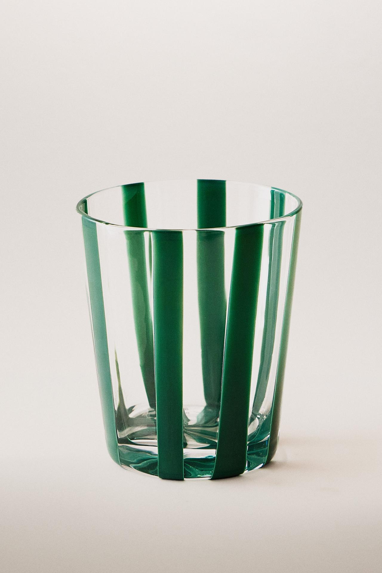 GLASS TUMBLER WITH LINE DESIGN — Green