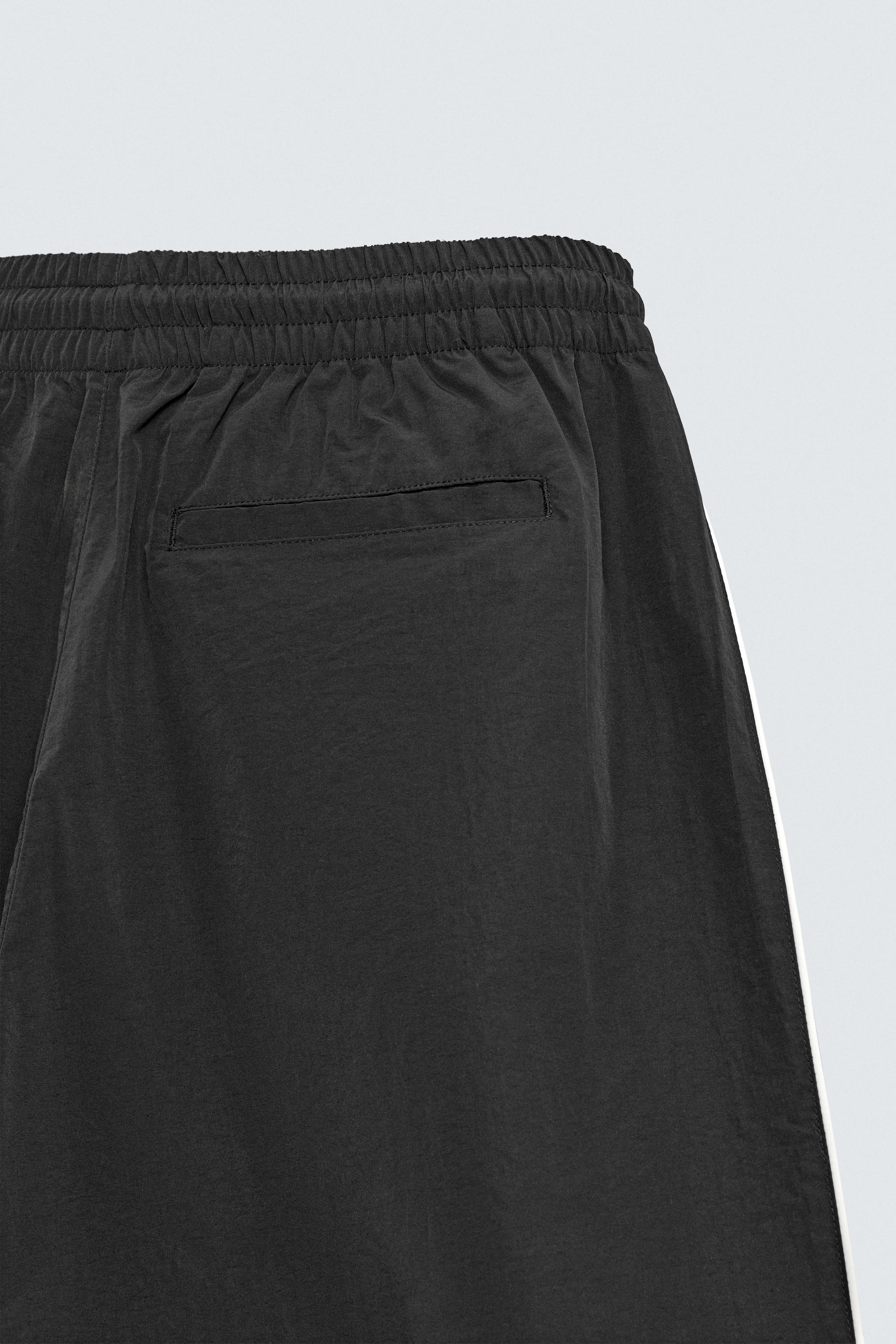CONTRAST STRIPES TECHNICAL JOGGER PANTS