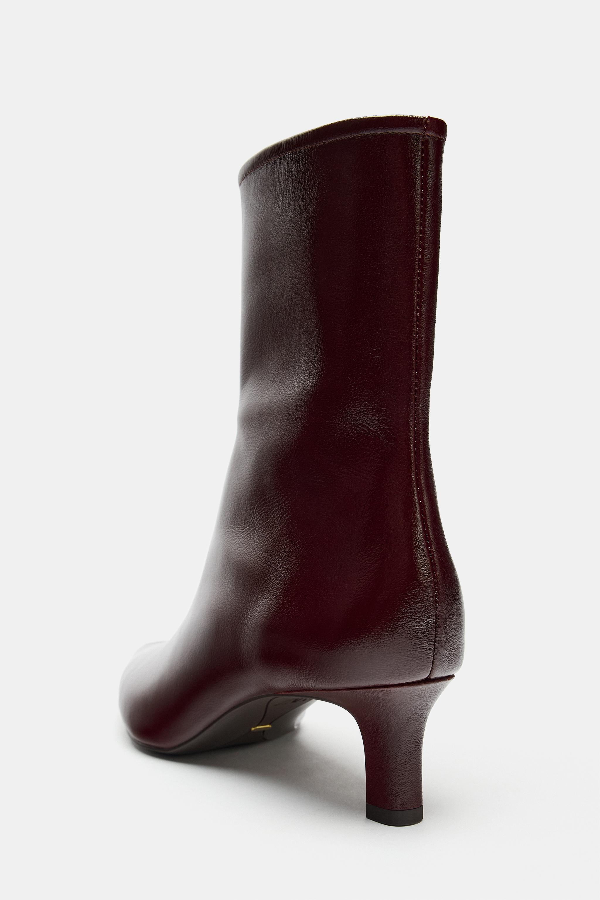 LEATHER WIDE KITTEN HEEL ANKLE BOOTS