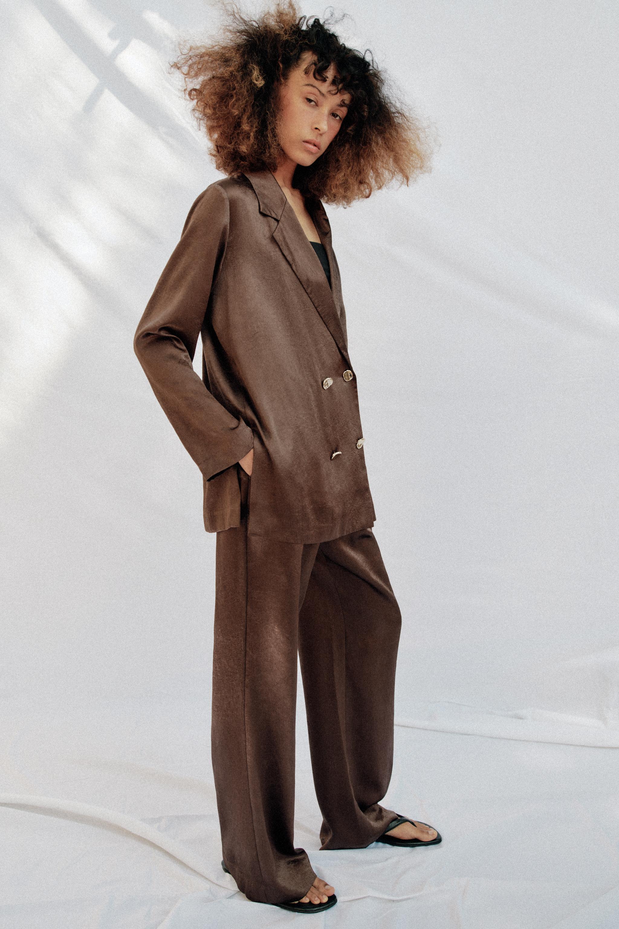 FLUID CRINKLE-EFFECT BLAZER