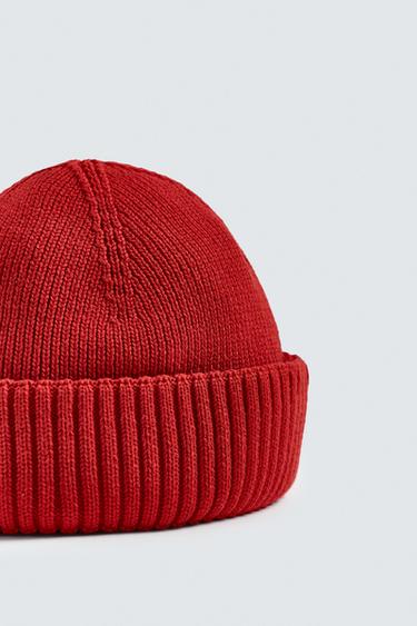 Zara BASIC SHORT HAT - Red