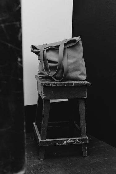 LEATHER SHOPPER BAG - Brown by Zara