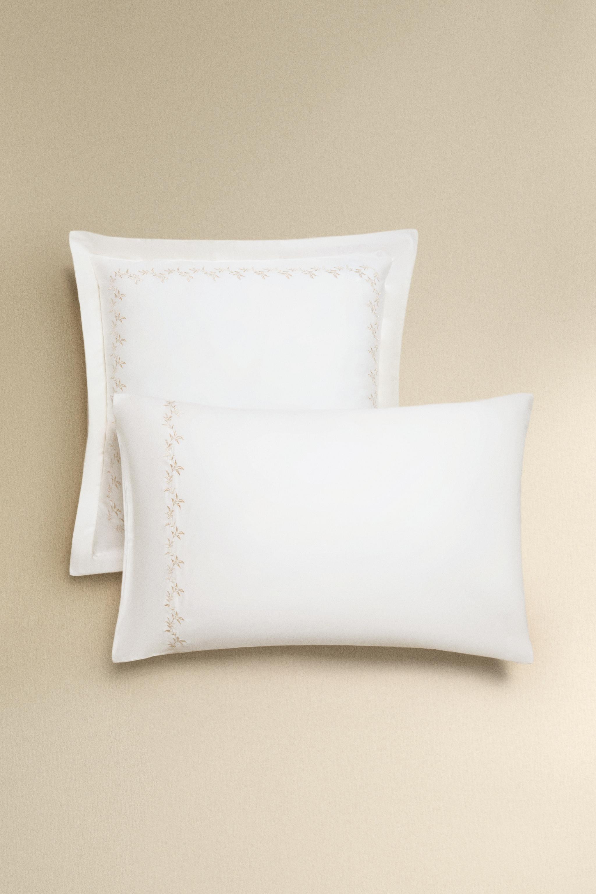 SATEEN PILLOWCASE WITH EMBROIDERED LEAVES — Cava