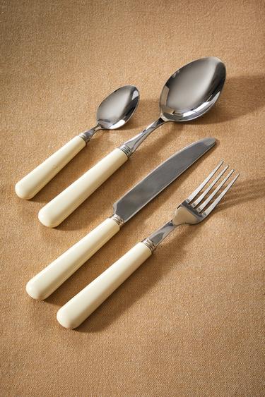 4-PIECE CUTLERY SET WITH CREAM HANDLE - Cream by Zara