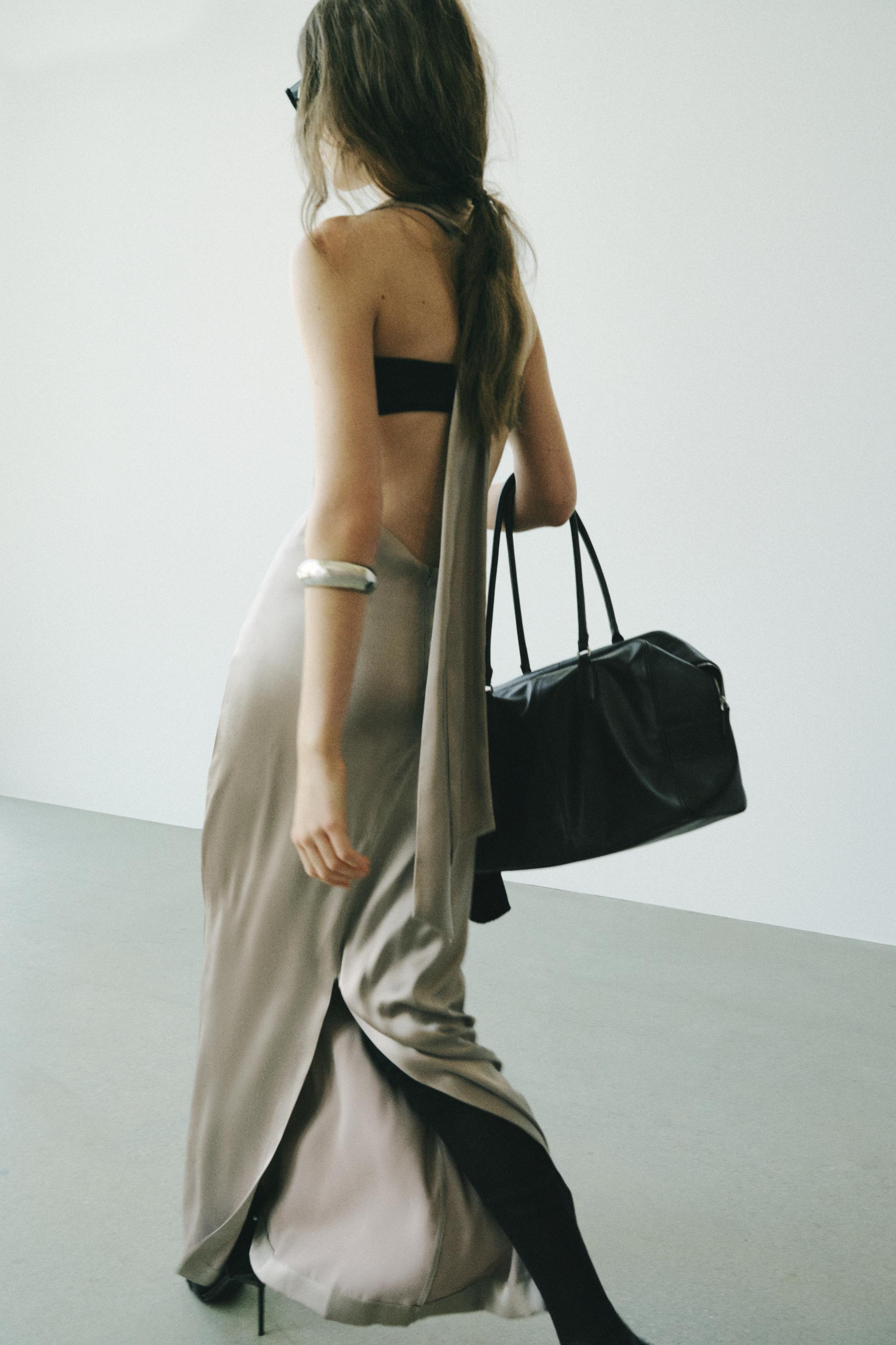 ROBE HALTER SATINÉE À IMPRIMÉ ANIMALIER