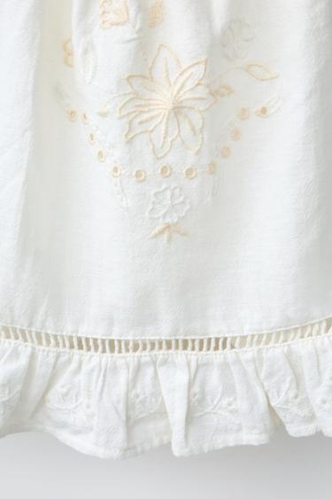 TOP ROMANTIQUE BRODÉ - Blanc cassé de Zara - Image 3