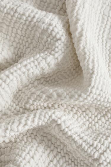 PLAIN MUSLIN THROW - White by Zara