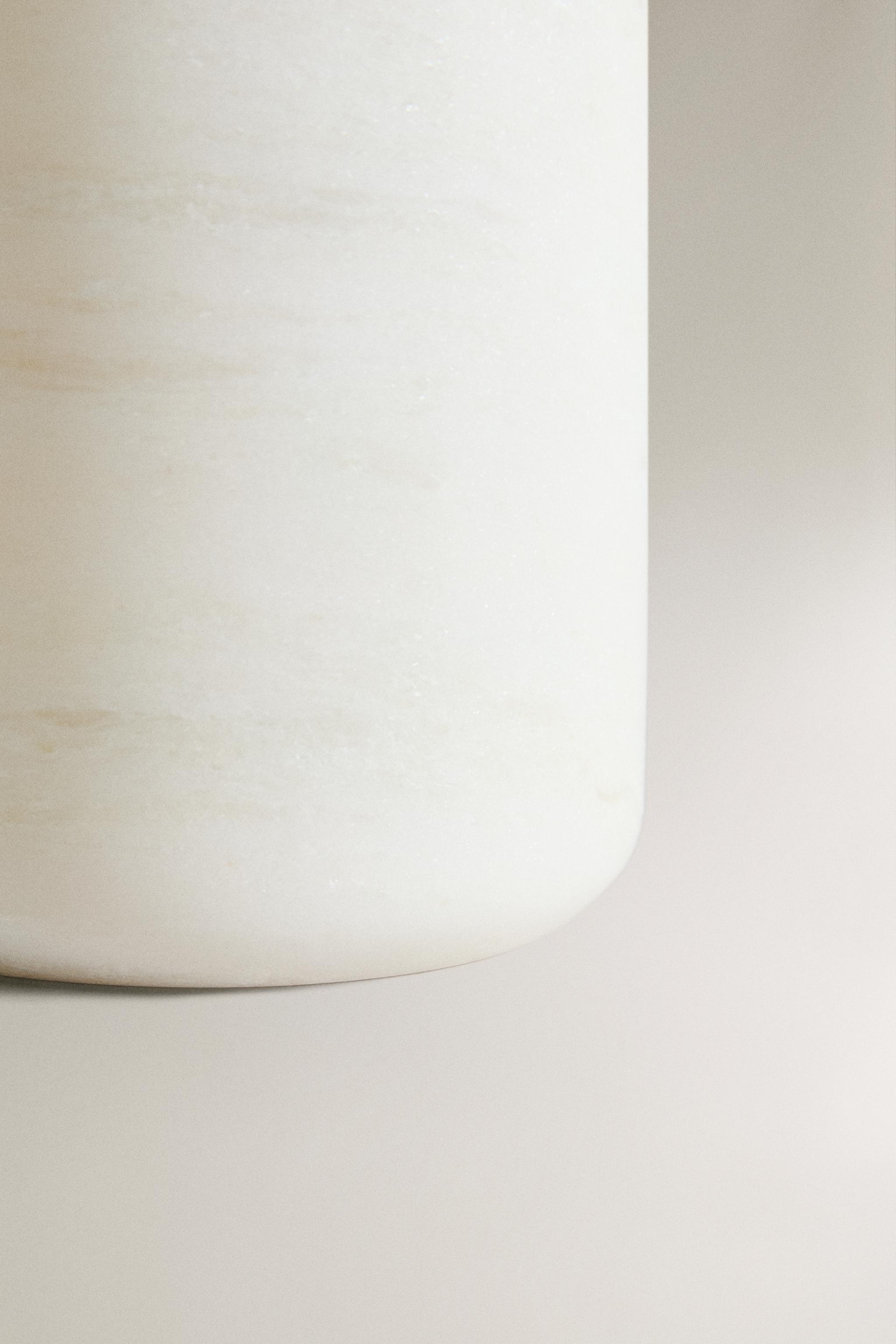 WHITE MARBLE BATHROOM TUMBLER