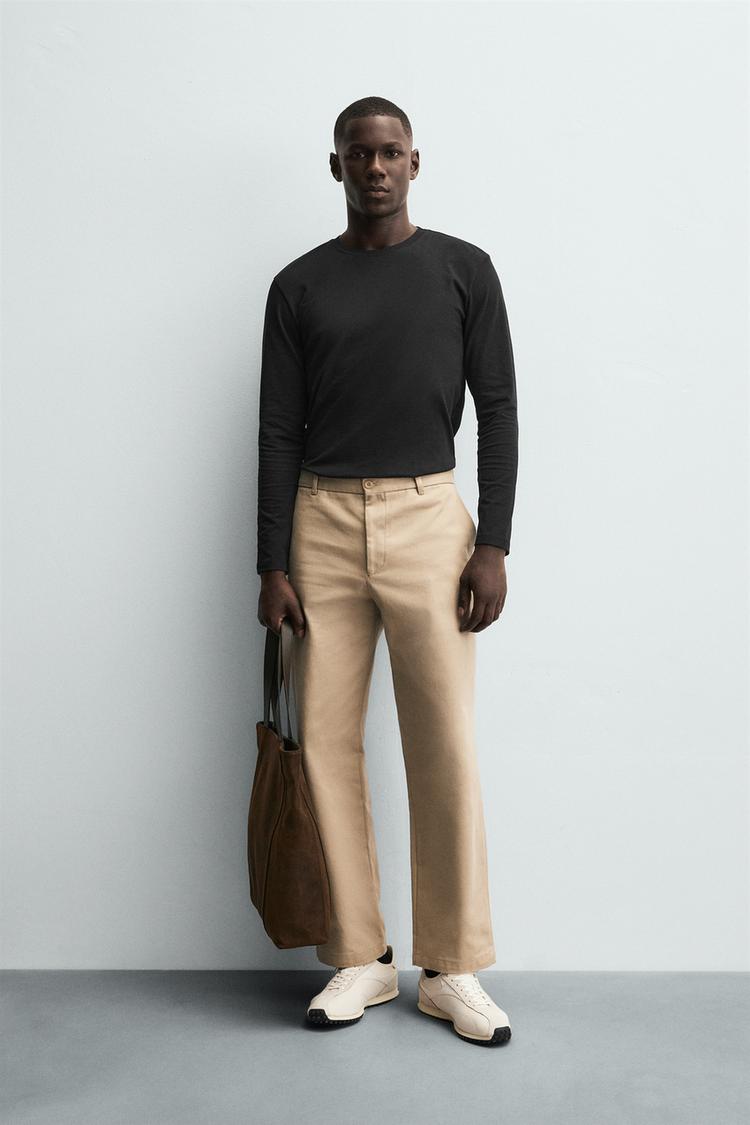 BASIC SLIM FIT T-SHIRT