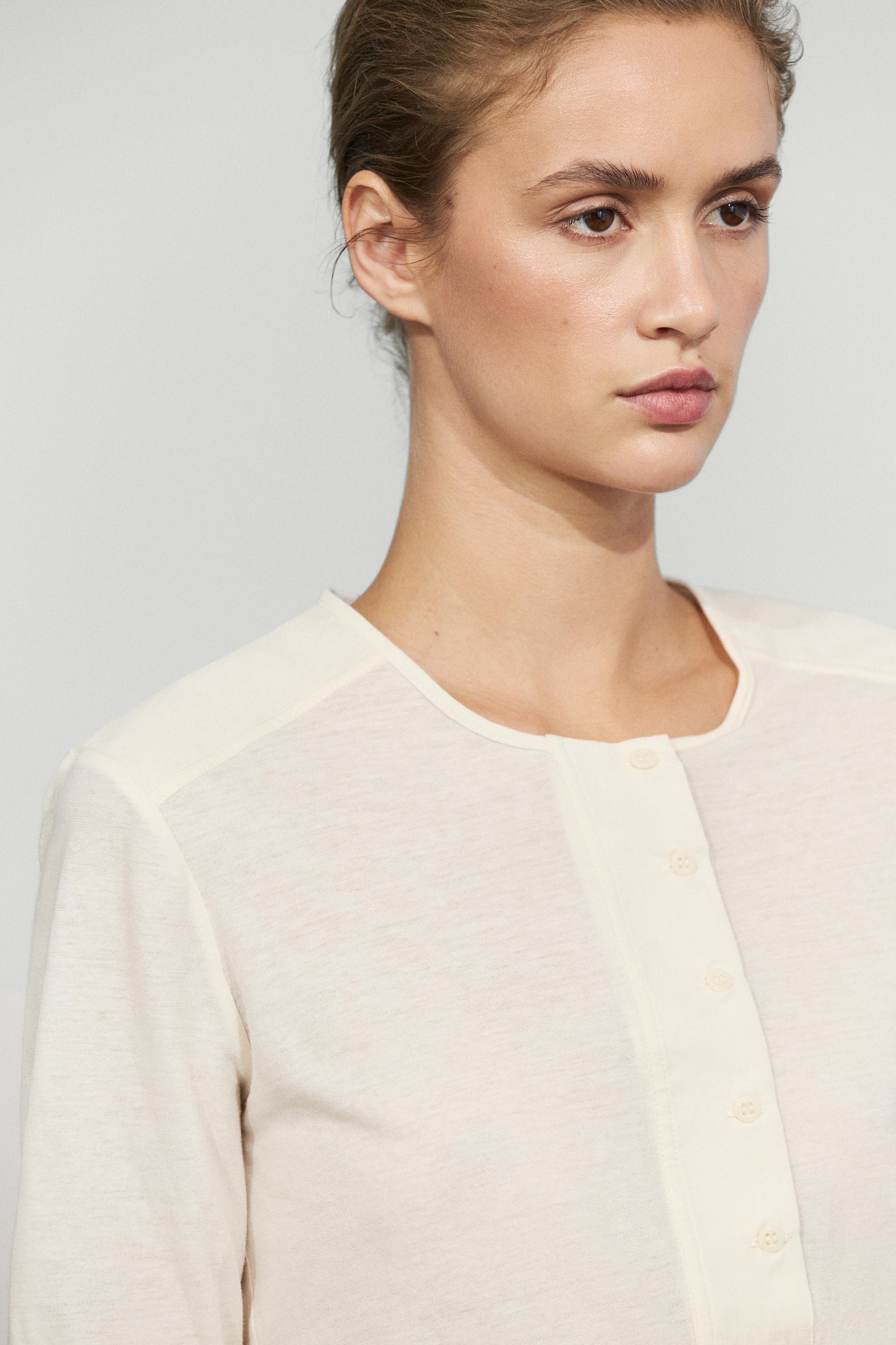 100% cotton long sleeve henley  T-shirt with padded shoulders