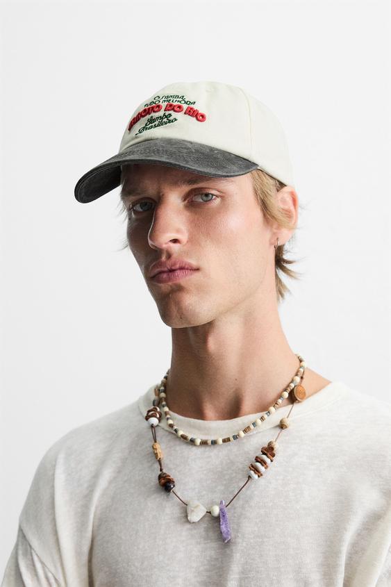 CONTRAST EMBROIDERY CAP