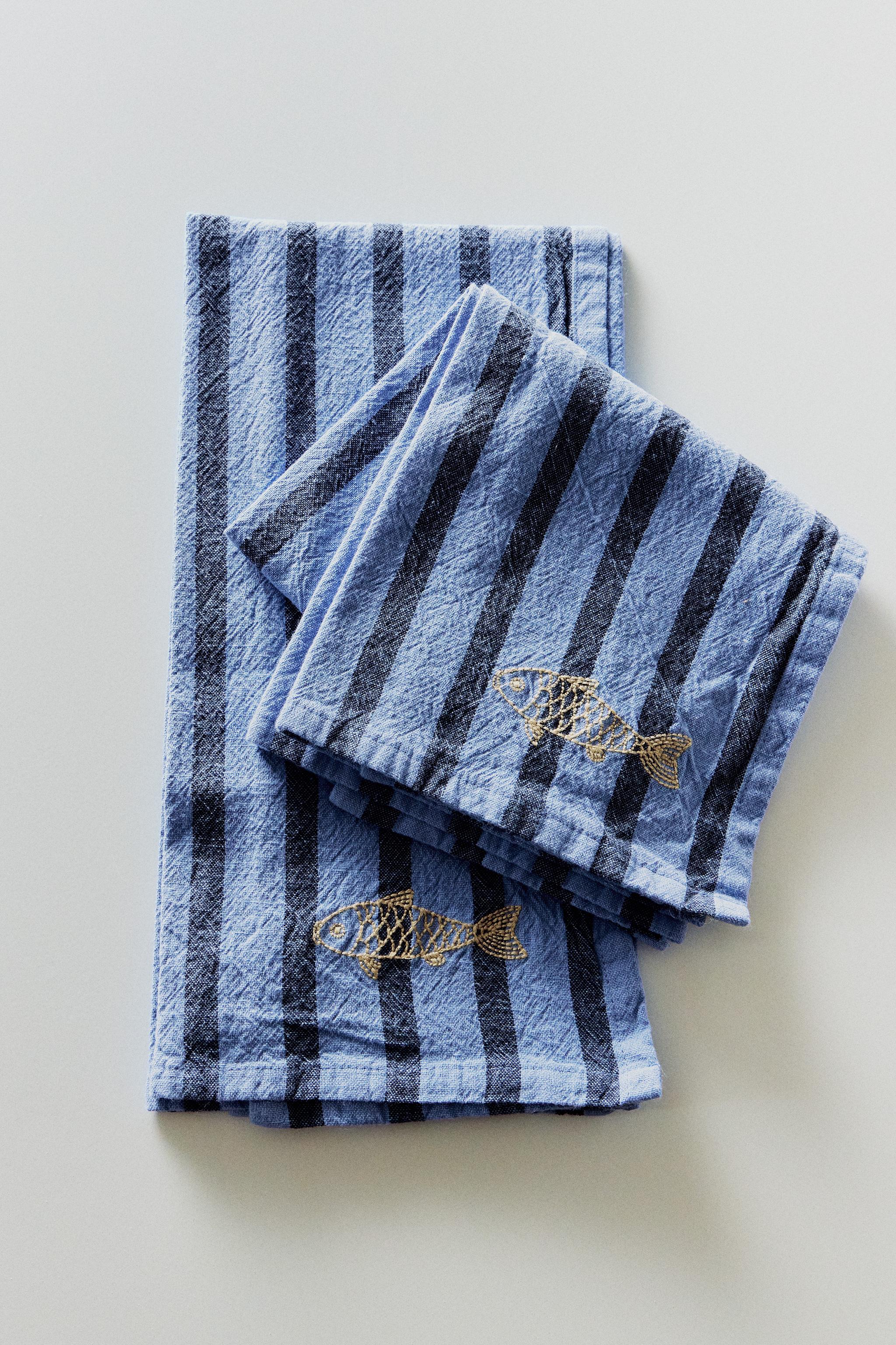 STRIPED FISH KITCHEN TOWELS (PACK OF 2)