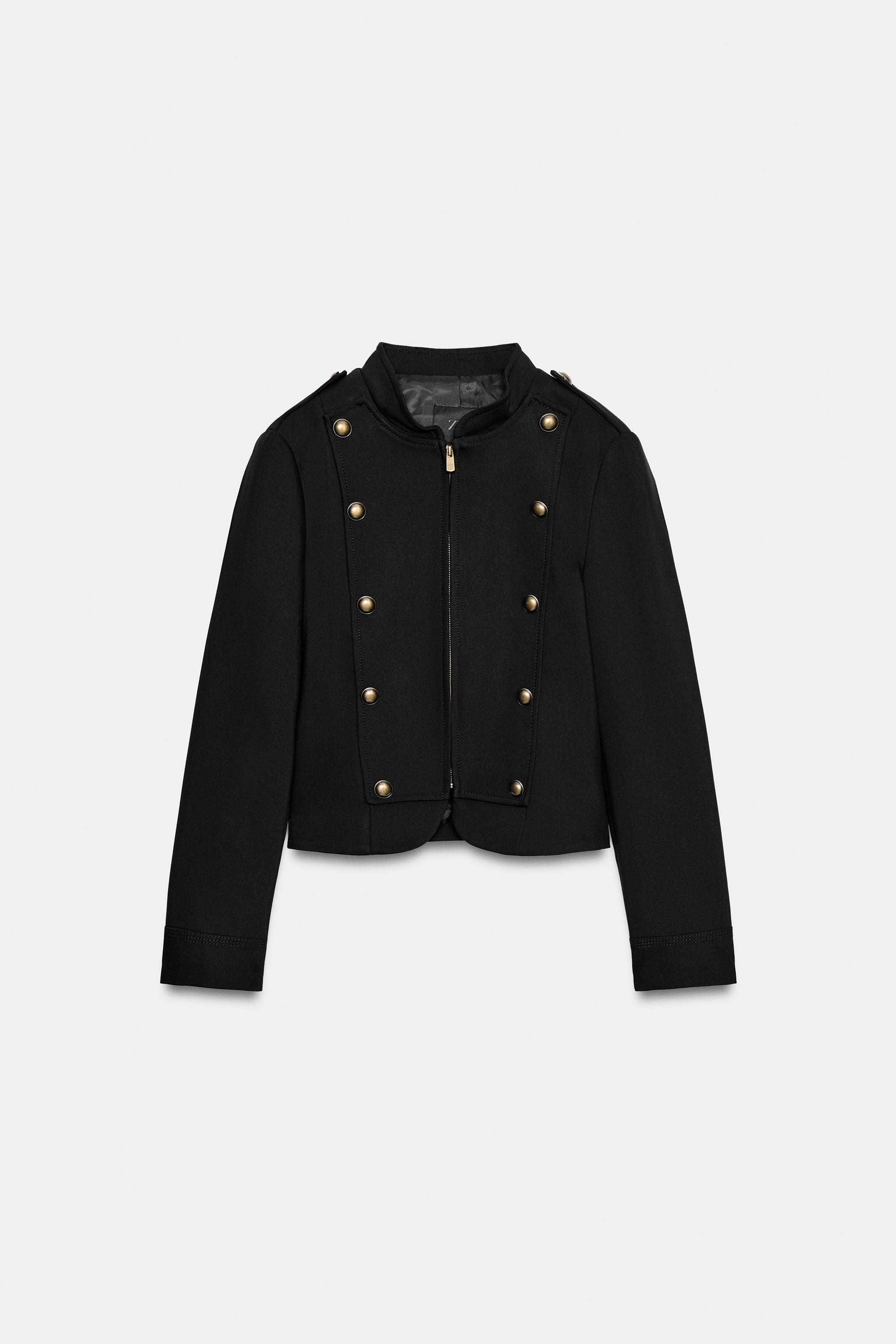 BUTTONED FITTED BLAZER