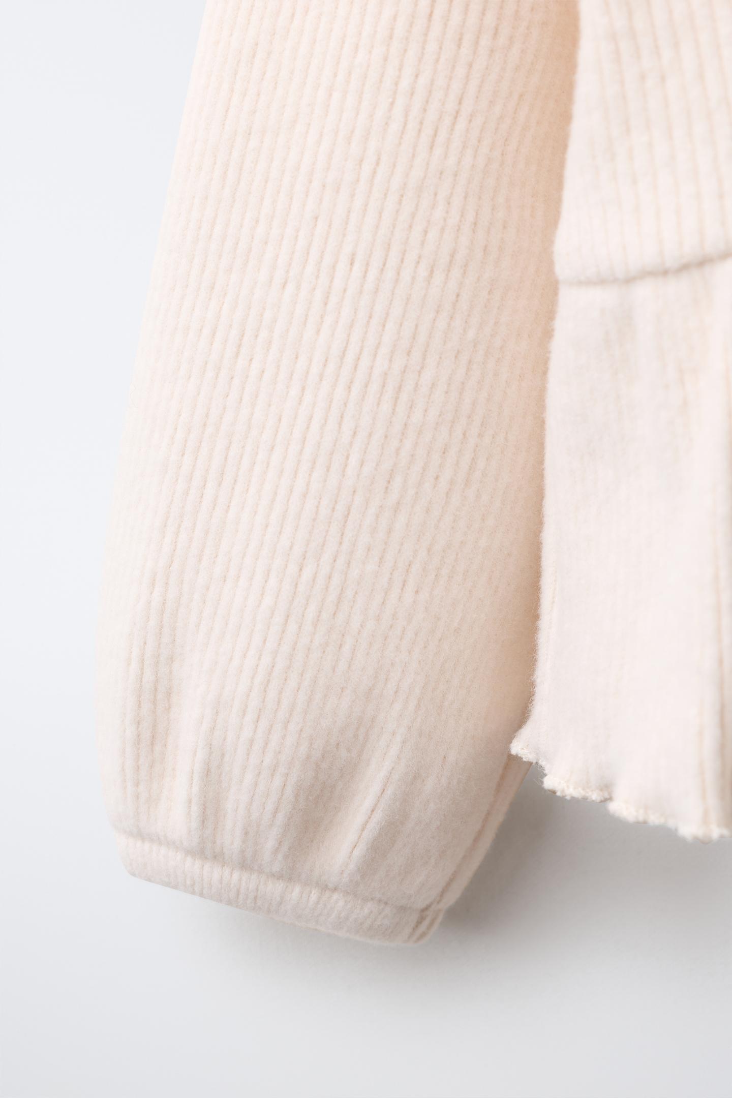 Детская футболка Zara Embroidered Hearts Soft Touch, цвет: Экрю / Меланжевый — фото 4