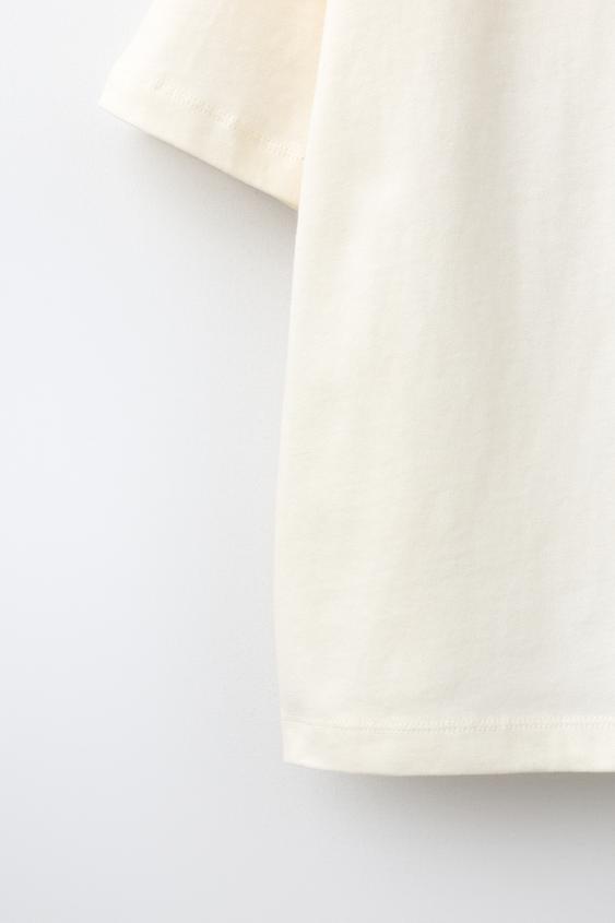 T-SHIRT AVEC PIÈCE NUMÉRO - Écru de Zara - Image 3