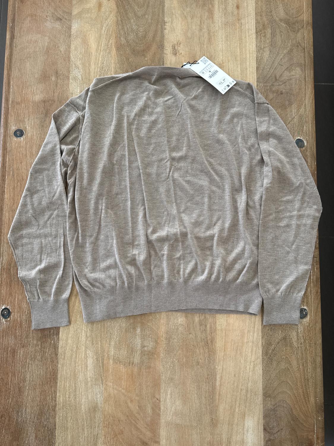 KNIT SWEATER WITH BUTTONS ON THE HEM - Image 2