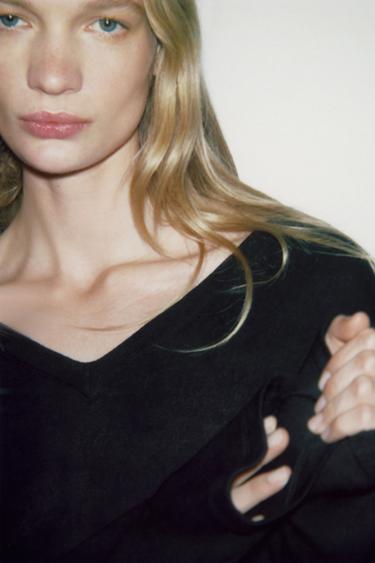 CAMISETA COMBINADA ENCAJE - Negro de Zara