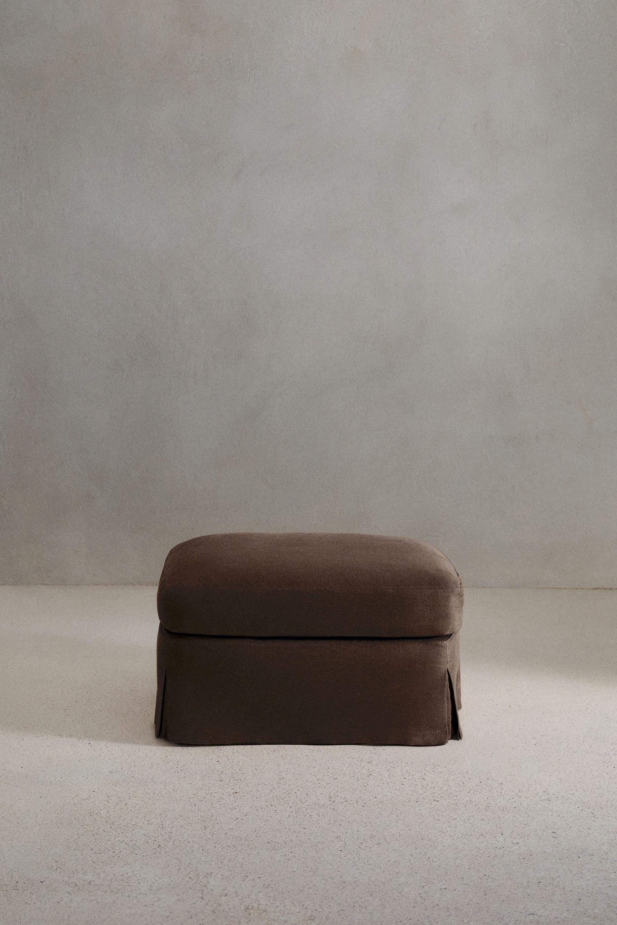 FOOTSTOOL 01 LINEN COVER — Eggplant