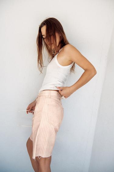 BERMUDA EN JEAN RELAXED TAILLE NORMALE ZW COLLECTION - Rose de Zara