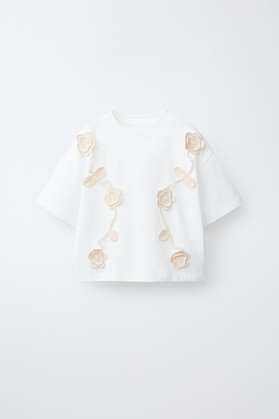 CAMISETA FLORES CROCHET - Blanco de Zara - Imagen 0