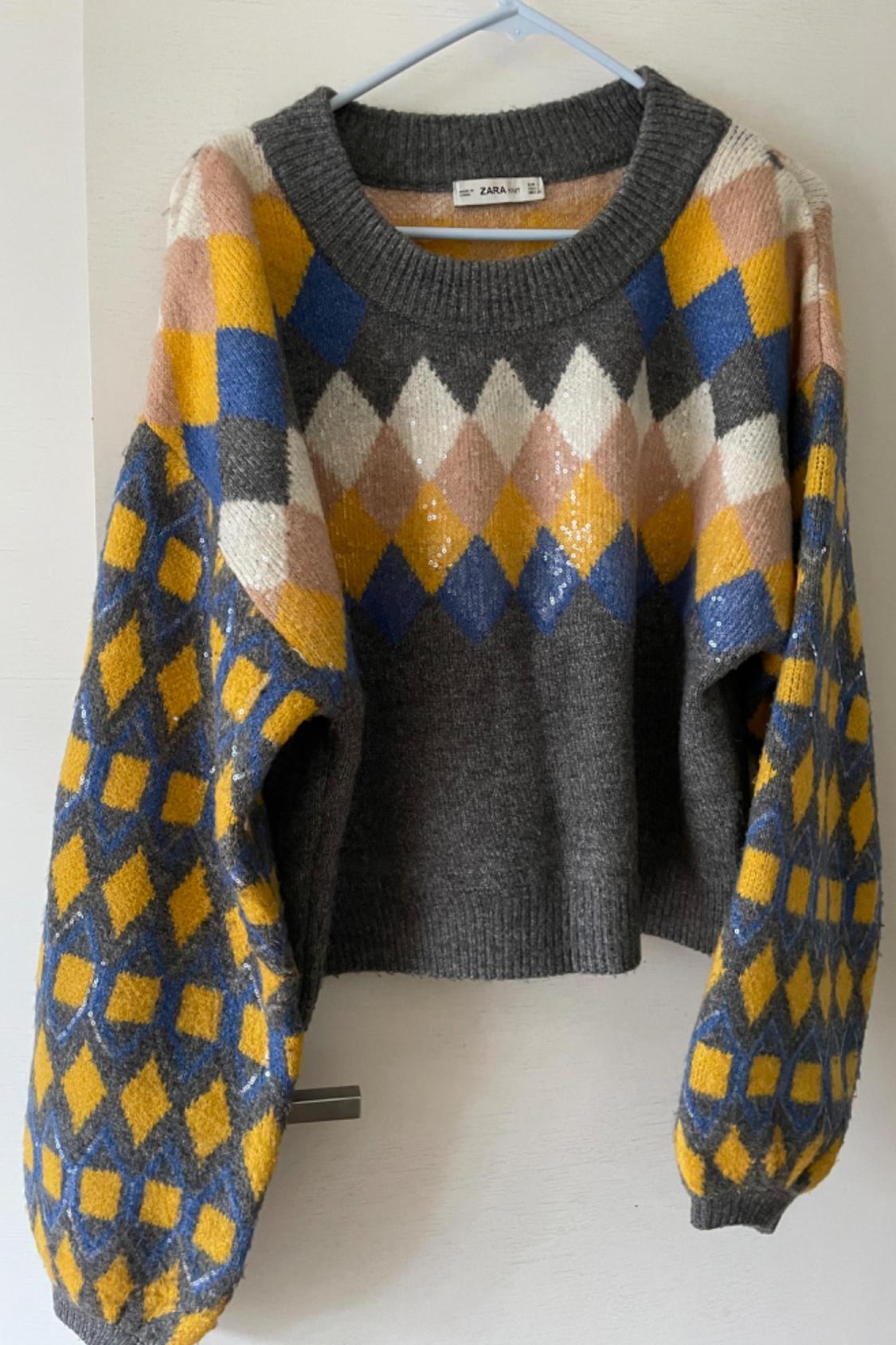 ARGYLE SWEATER WITH SEQUINNED APPLIQUÉ - Image 2