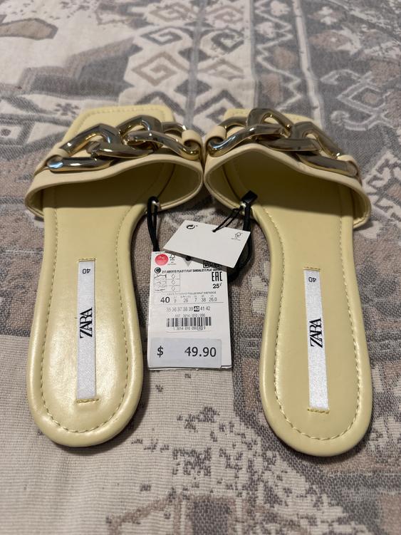 CHAIN TRIM LOW HEELED SANDALS - Image 4