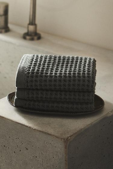 Zara PEŠKIR ZA RUKE OD VAFL PAMUKA (KOMPLET OD 3 KOMADA) – tamnozelena