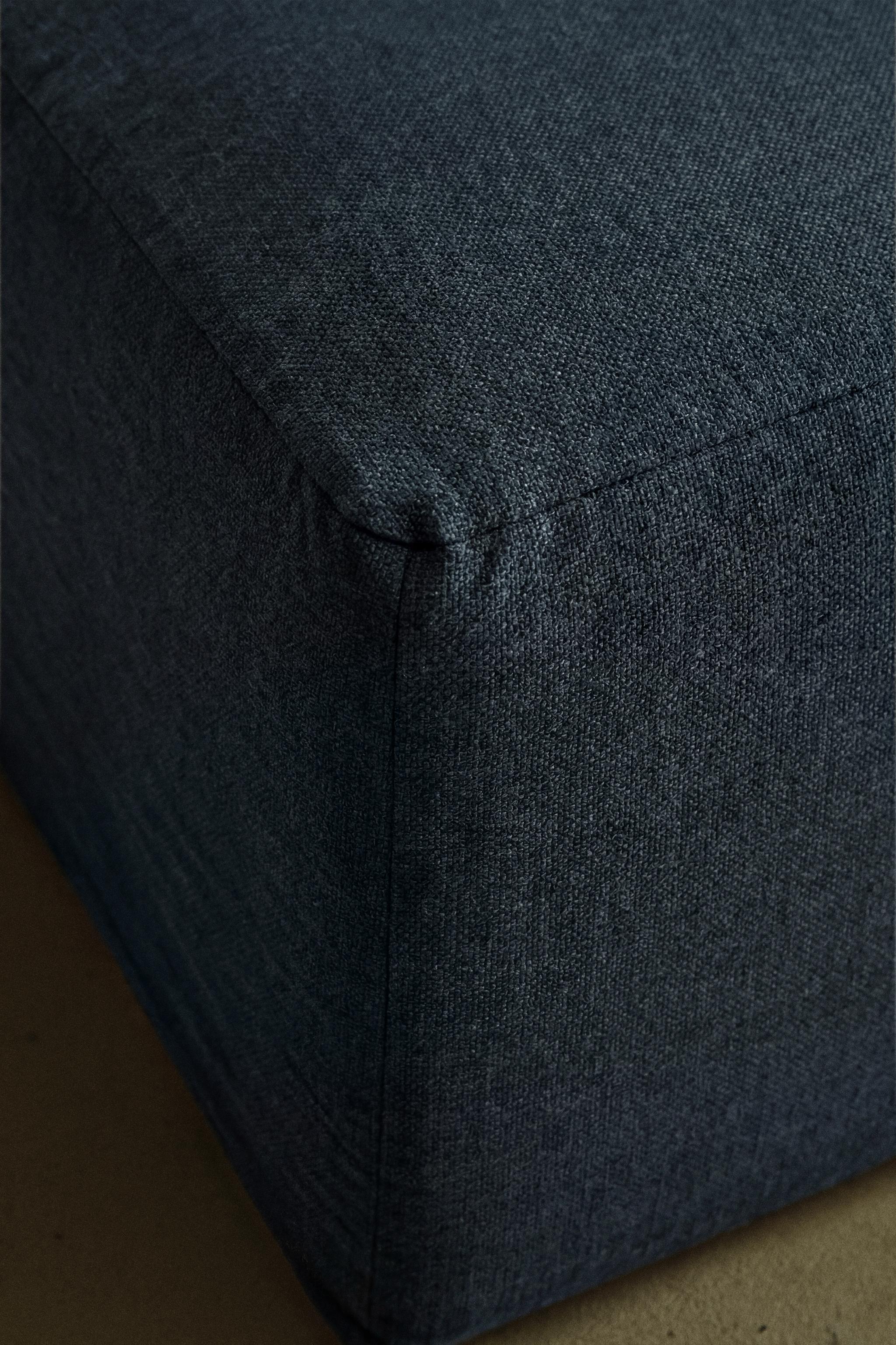 FADED LINEN OTTOMAN WITH REMOVABLE COVER