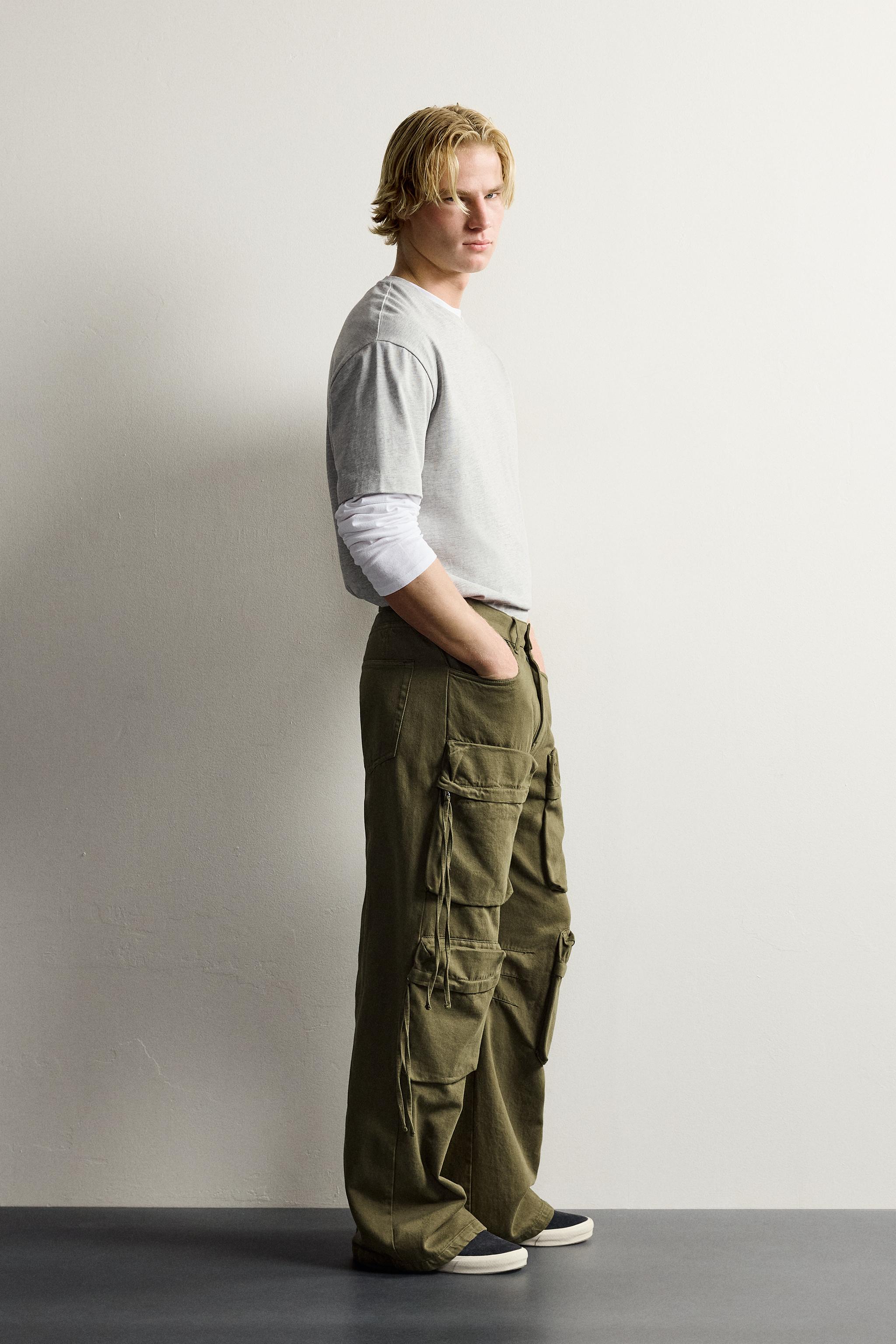 RELAXED FIT CARGO PANTS