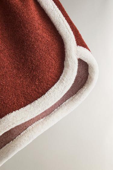 SHORT DE PLAGE ENFANT EN TISSU ÉPONGE - Marron de Zara - Image 2