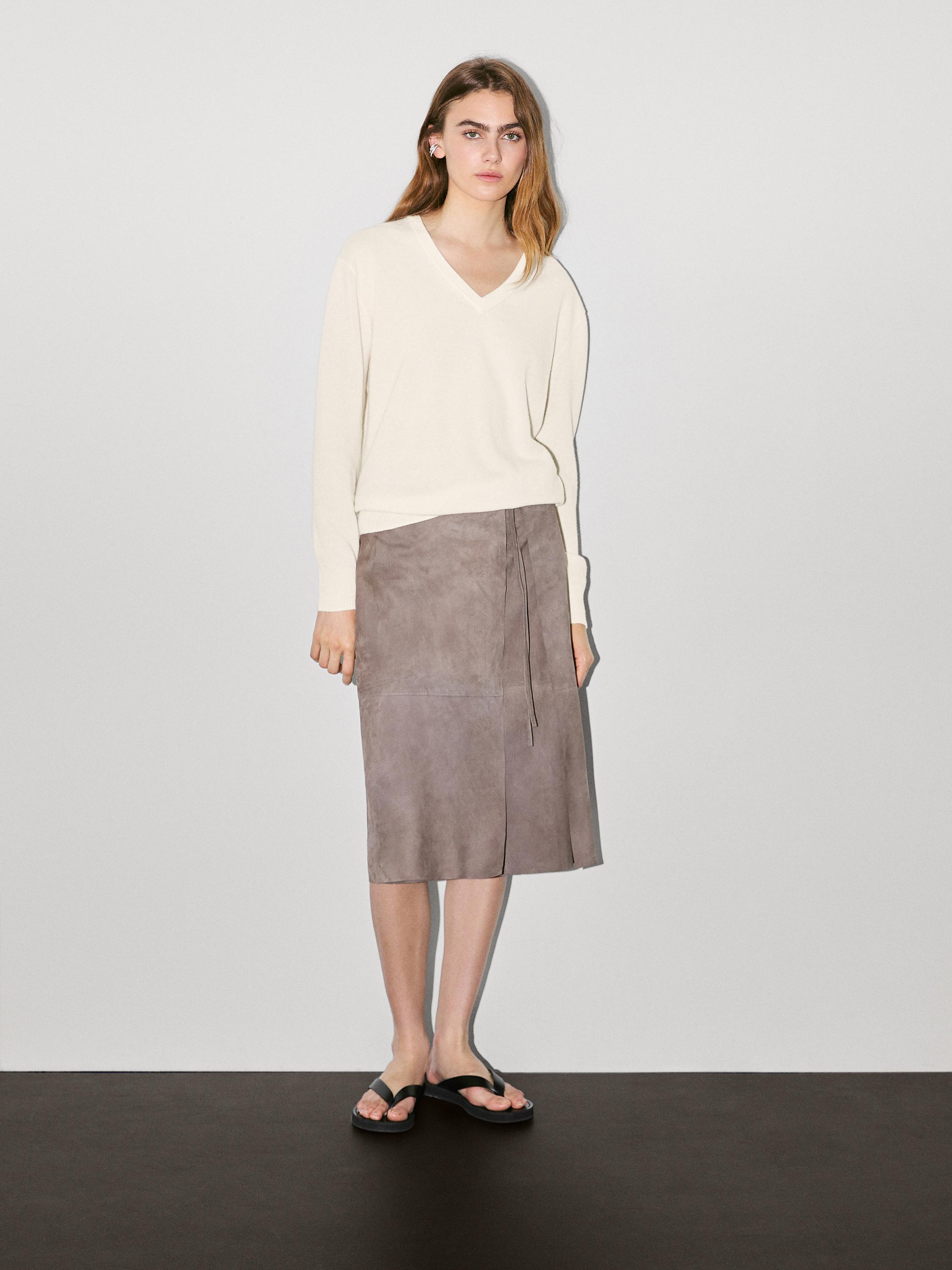 Knit 100% cashmere V-neck sweater