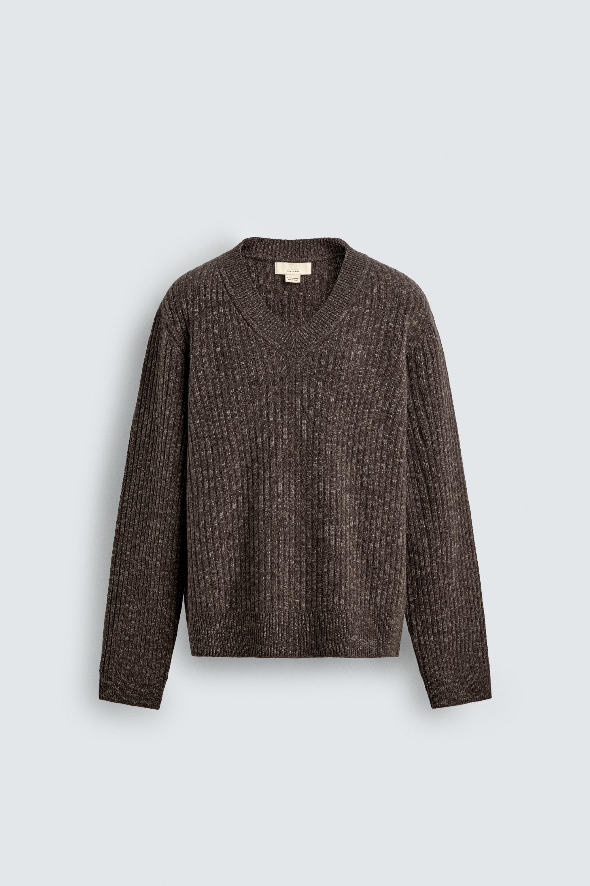 RIBBED V-NECK SWEATER LIMITED EDITION