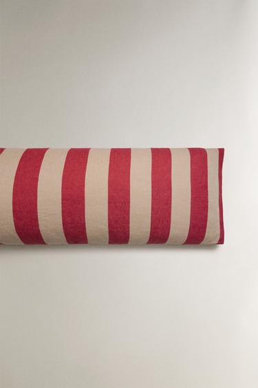 HOUSSE DE COUSSIN LIN RAYURES | KATHARINE POLE - Rouge de Zara - Image 2