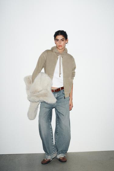 سويت شيرت بغطاء رأس وتأثير مغسول - صخري الخاص بـ Zara - صورة 0