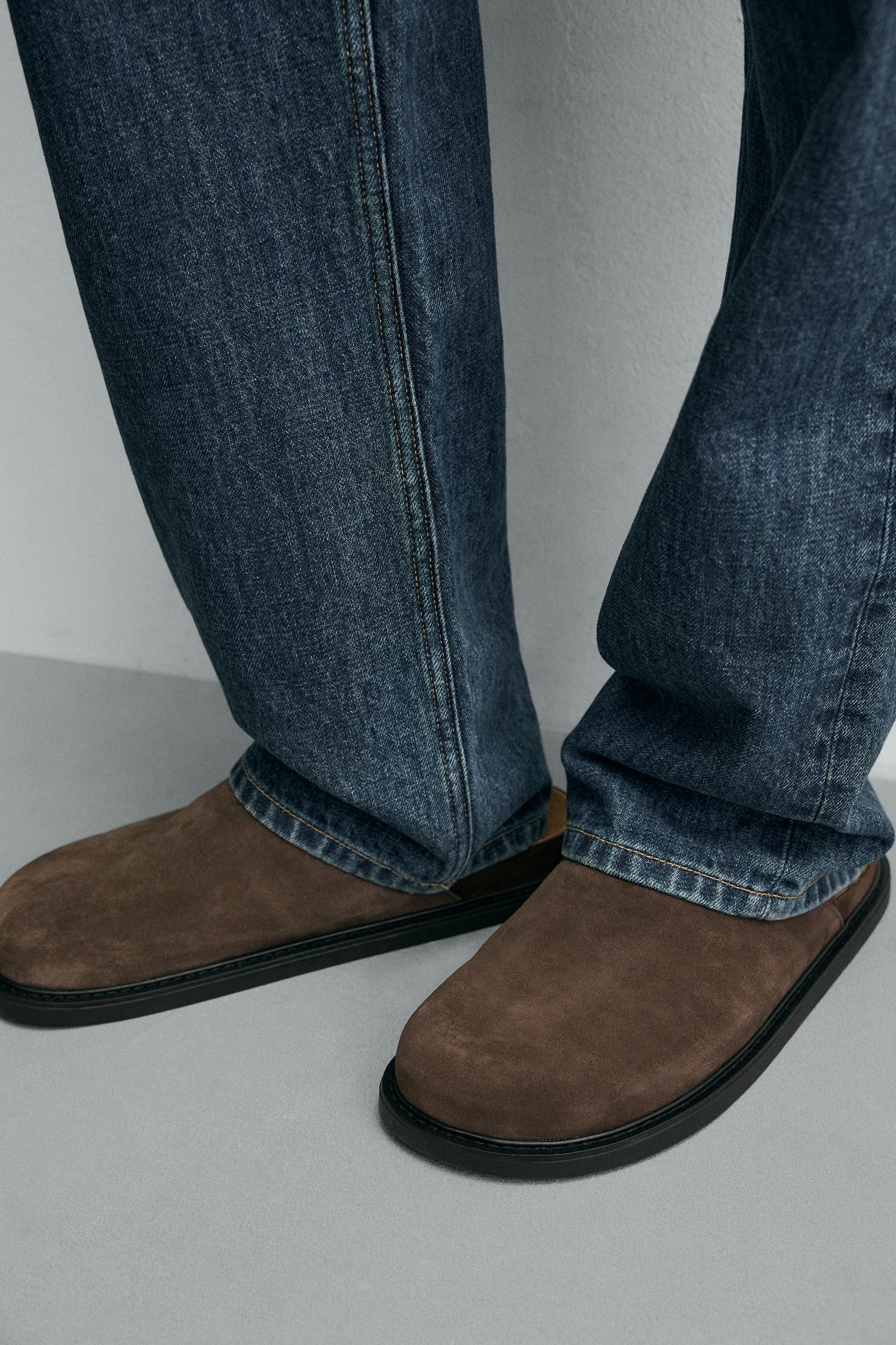 LEATHER CLOGS