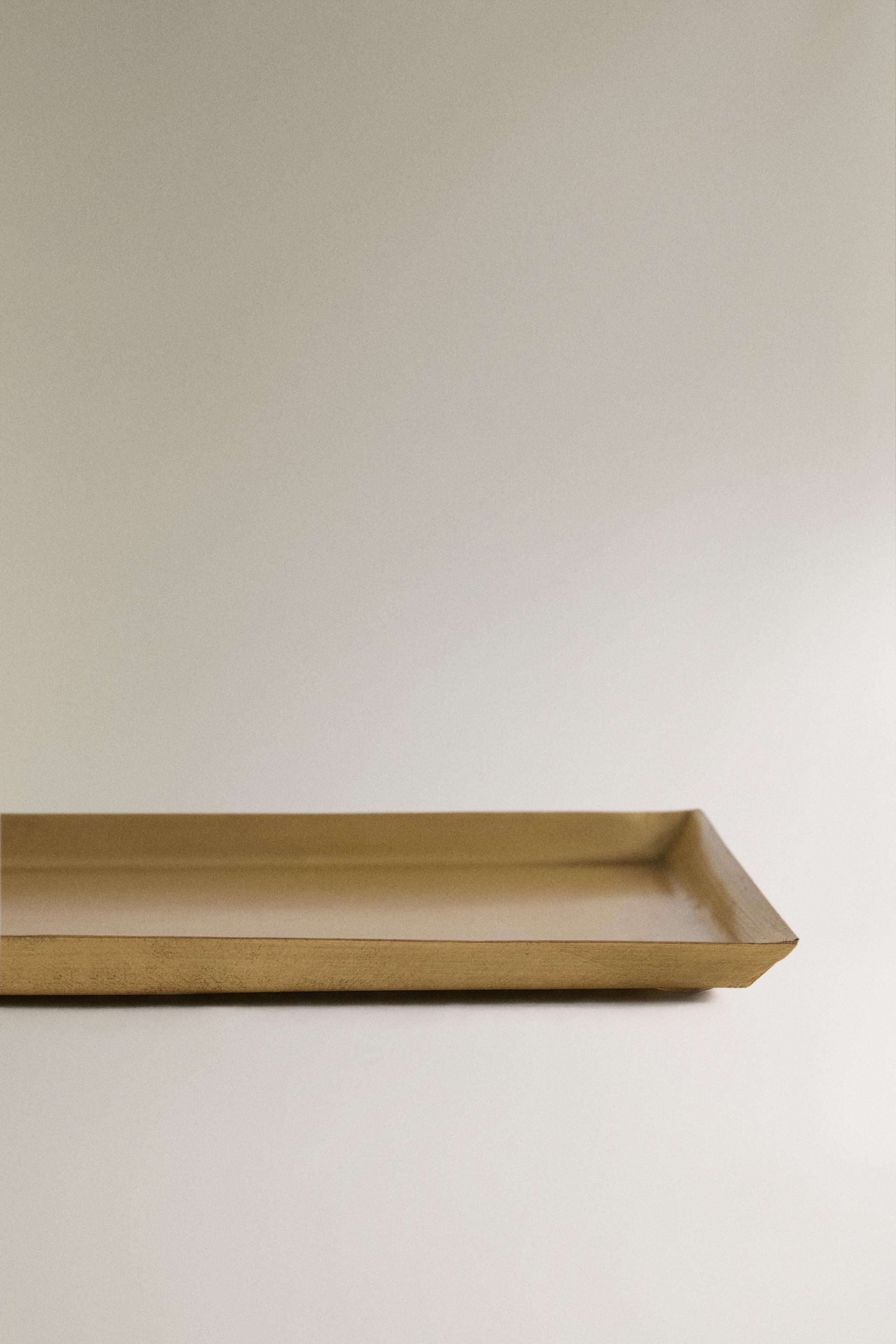 DECORATIVE BRASS TRAY