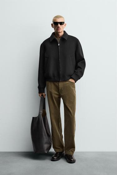 PANTALON REGULAR FIT EN VELOURS CÔTELÉ - Kaki foncé de Zara