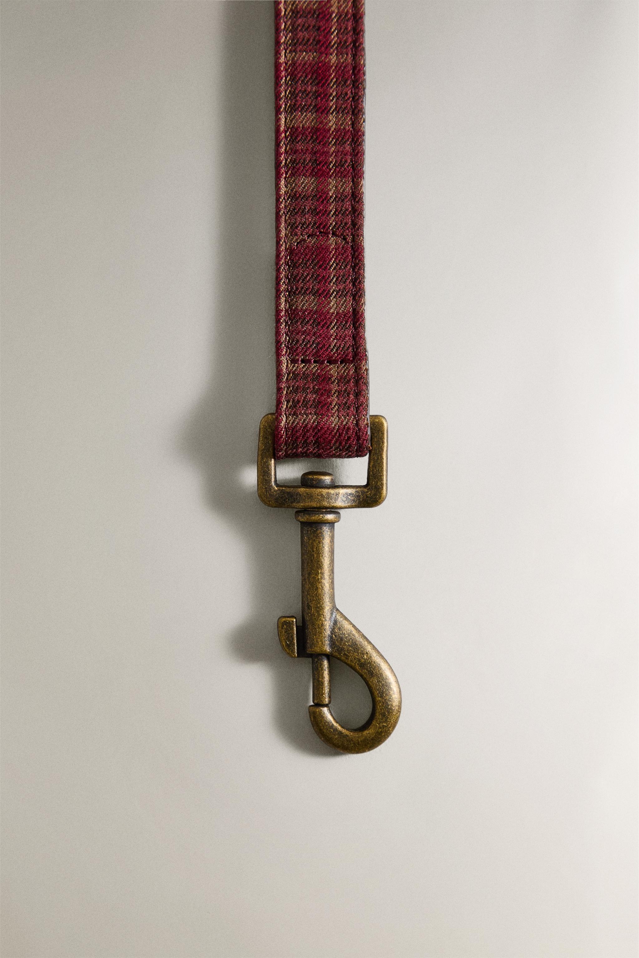 LEATHER DOG LEAD CHRISTMAS